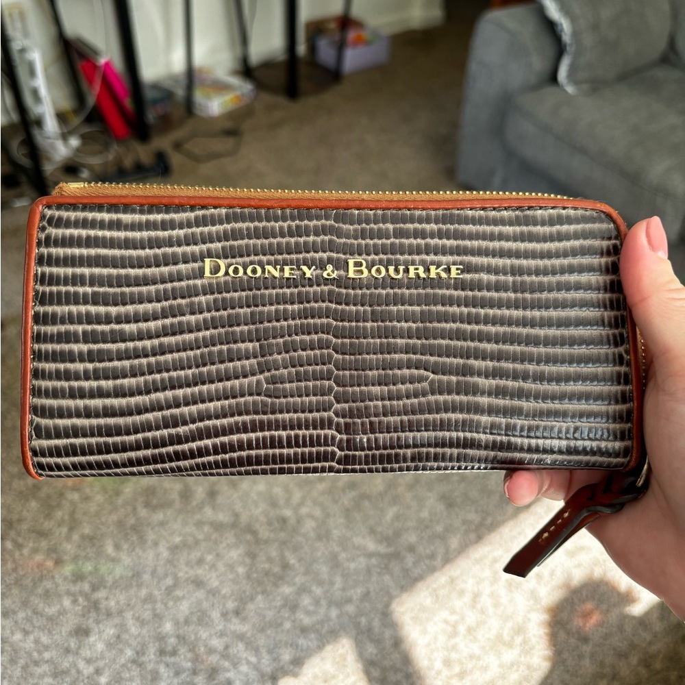 Dooney & Bourke Black and Brown Textured Leather Wallet